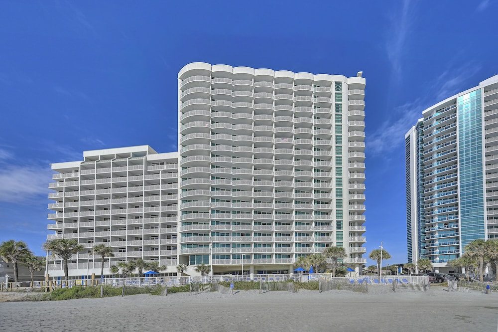 Sandy Beach Resort by null