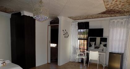 Joezebel Guest House