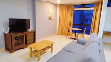 Senior Apartment | Living area | Flat-screen TV
