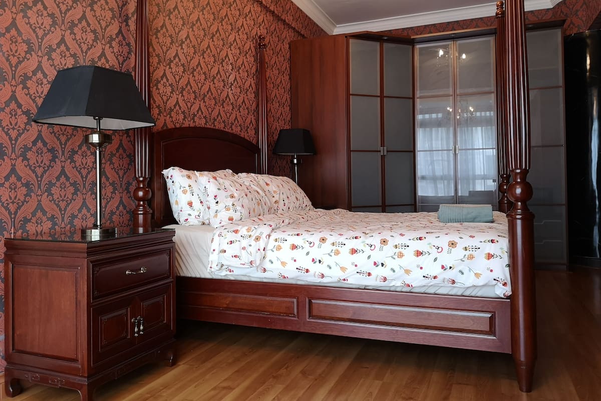 3 Bedrooms (Classic) | 3 bedrooms, blackout curtains, iron/ironing board, free WiFi