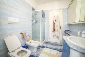 Bathroom - Villa Azalea (Verbania)