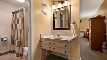 Standard Room, 2 Queen Beds | Bathroom | Hair dryer, towels, shampoo