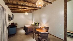 Chambre Quadruple Deluxe | Minibar, chambres insonorisées, fer et planche à repasser, Wi-Fi gratuit