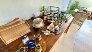 Dagelijks ontbijtbuffet inbegrepen