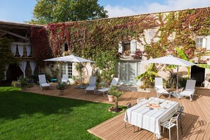 Double Room (Harmonie du Soir) | Garden - Chambre d'hôtes La Tillaie (Pont l'Abbe d'Arnoult)