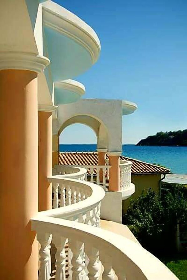 Deluxe Apartment | Terrace/patio - Marathon Studios &Apartments (Zakynthos)