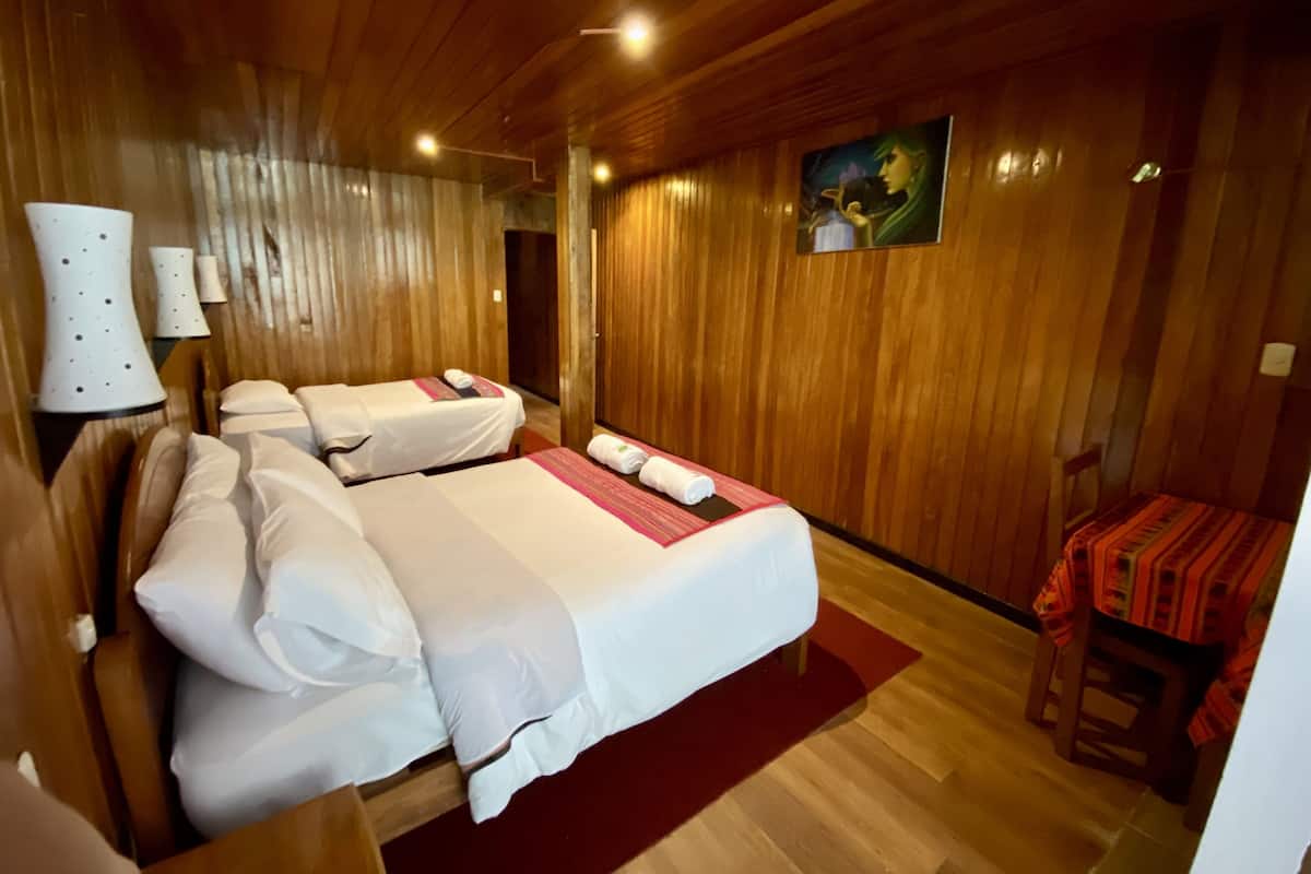 Family Room, Private Bathroom | Desk, laptop workspace, free WiFi, bed sheets