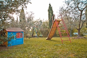 Children’s play area – outdoor - Agriturismo Cognanello (Montepulciano)