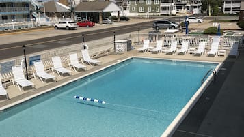 Outdoor pool, open 10:00 AM to 7:00 PM, sun loungers
