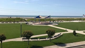 الإطلالة من المنشأة