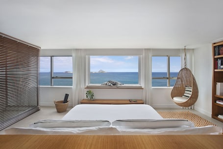 Janeiro Suite | 1 bedroom, hypo-allergenic bedding, minibar, in-room safe