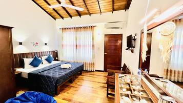 1 bedroom, minibar, in-room safe, desk