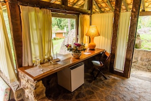 Family Chalet | Minibar, in-room safe, free WiFi, bed sheets - Pousada das Araras (Petrópolis)