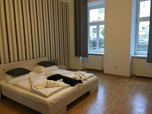 Individually decorated, individually furnished, iron/ironing board - United Homes Apartments Vienna (Vienna)