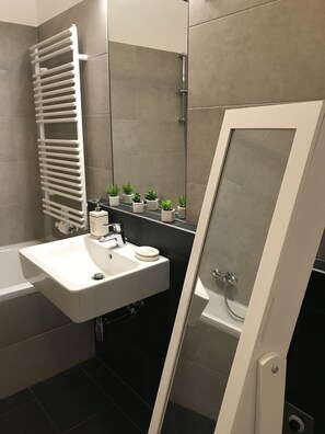 Haartrockner, Handtücher