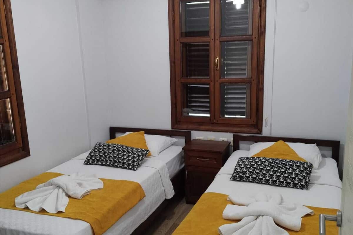 Apartment, 2 Bedrooms | Free WiFi, bed sheets, wheelchair access