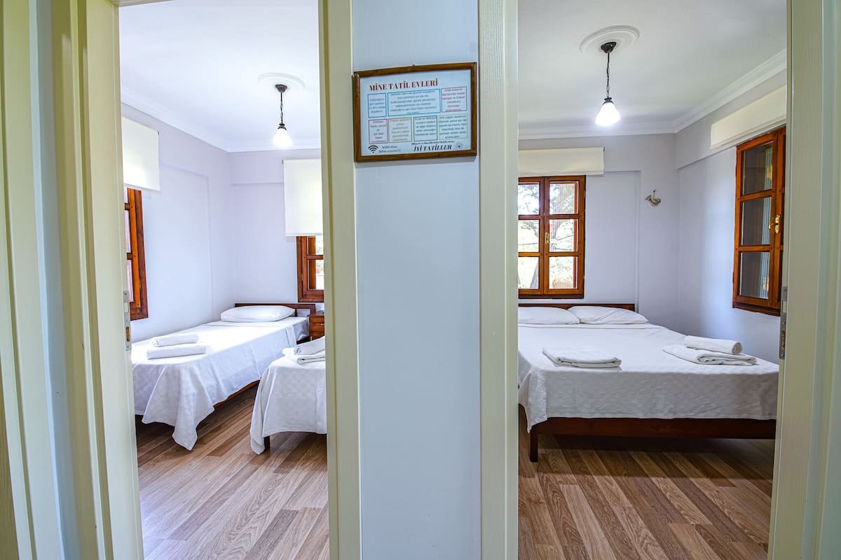 Apartment, 2 Bedrooms | Free WiFi, bed sheets, wheelchair access
