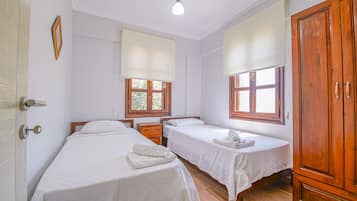 Apartment, 2 Bedrooms | Free WiFi, bed sheets, wheelchair access