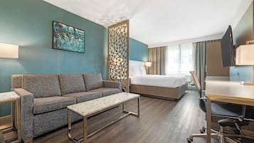 Suite, 1Â King-Bett, Nichtraucher, KĂŒhlschrank und Mikrowelle