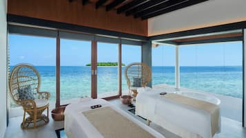 Couples treatment rooms, hot tub, steam room, body treatments