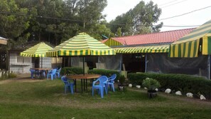 Breakfast, lunch, dinner served; local cuisine