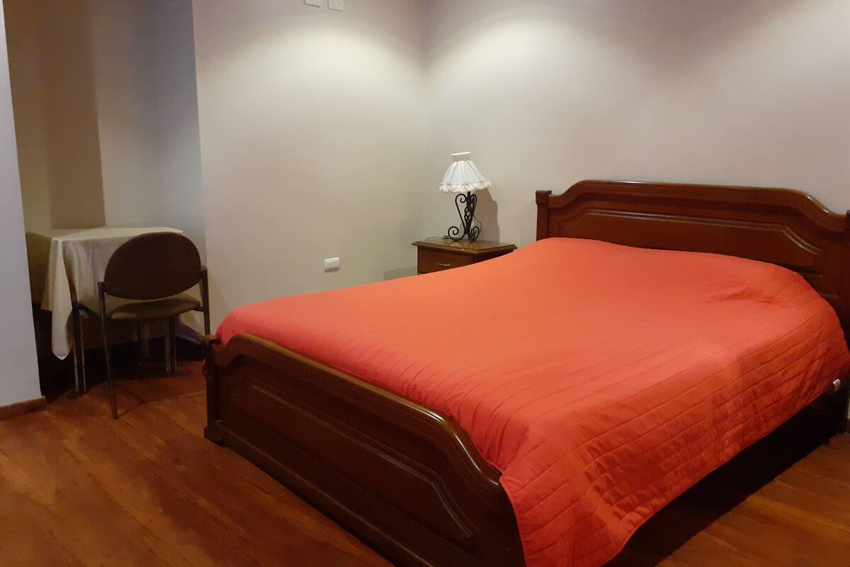 Standardzimmer | Kostenloses WLAN, Bettwäsche