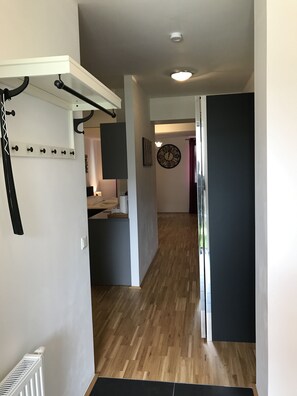 Deluxe Apartment, 2 Bedrooms, Balcony (Arsenal TOP 6 incl. Extra Fees) | Premium bedding, individually decorated, individually furnished