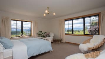 Family Villa, 5 Bedrooms | 5 bedrooms, Egyptian cotton sheets, premium bedding, down comforters