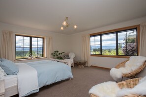 Family Villa, 5 Bedrooms - Beautiful Seasons (Wanaka)