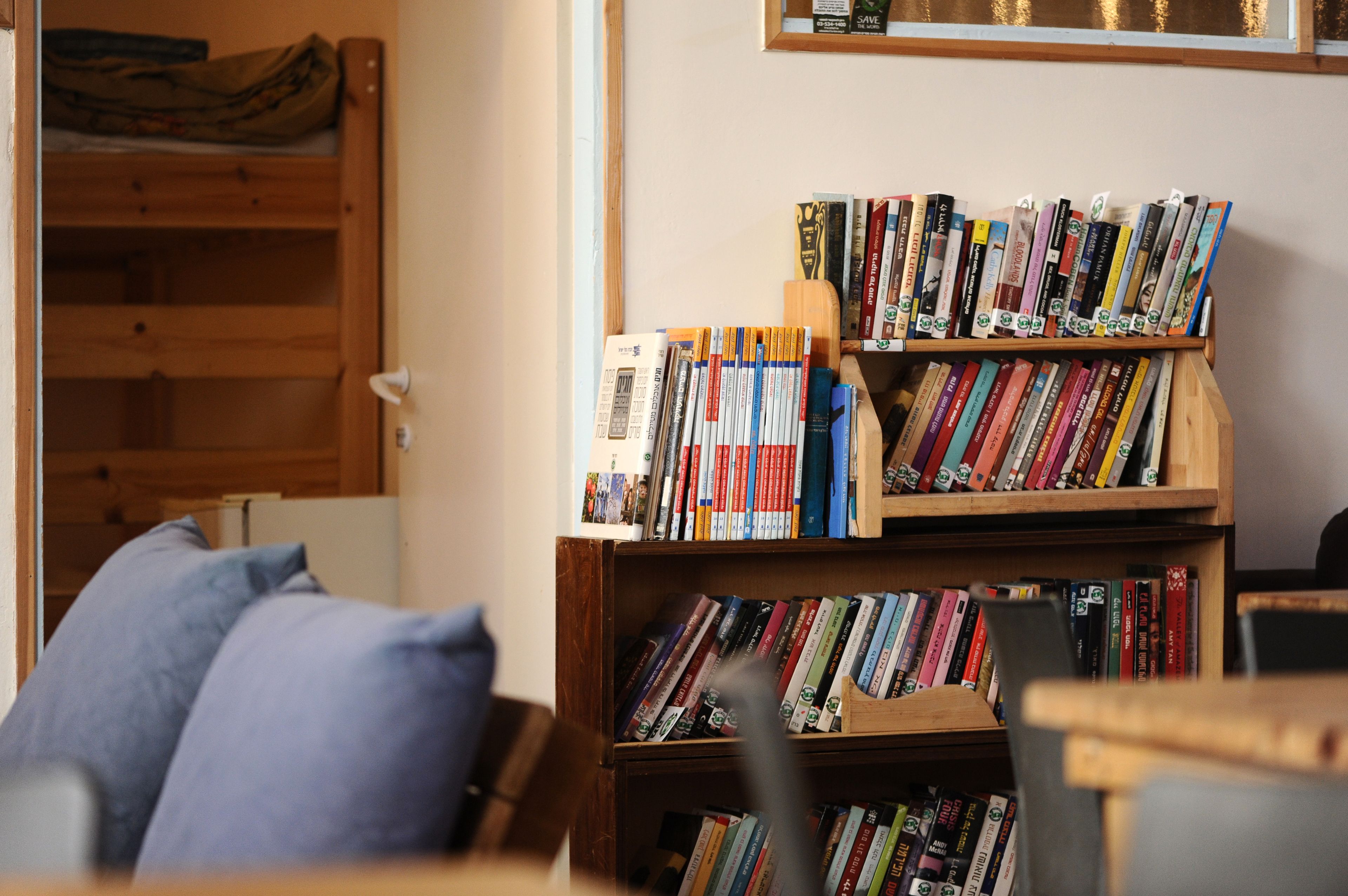 Bureau, Wi-Fi gratuit, draps fournis