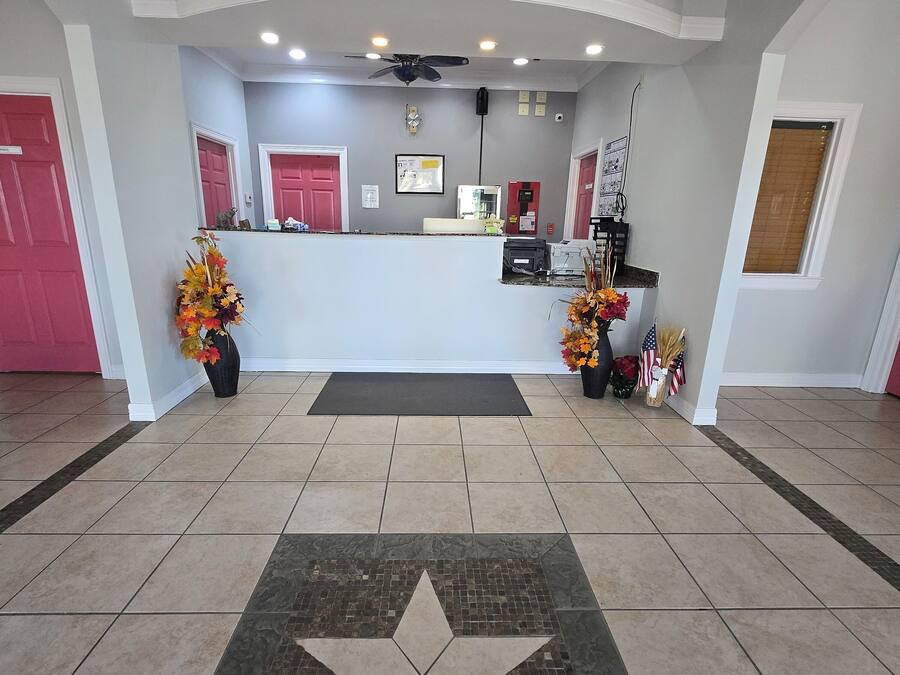 Check-in/check-out kiosk