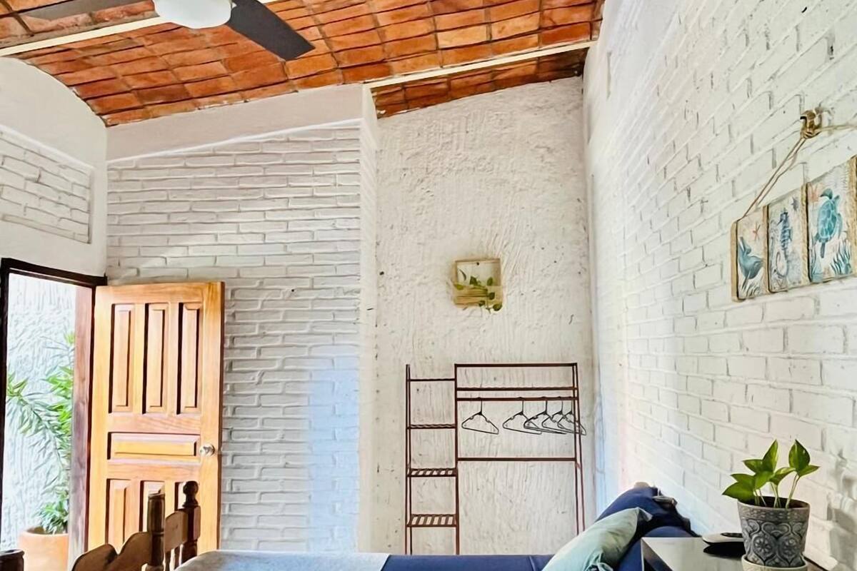 Standard Room, 2 Double Beds | Free WiFi, individually furnished, bed sheets
