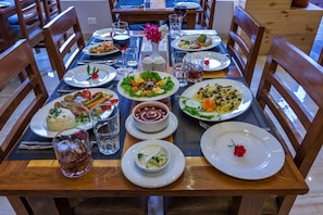 Food and drink - Hotel Lake Paradise (Pokhara)