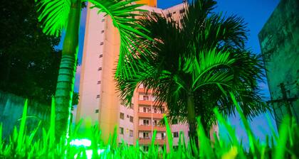 Bem Vindo a Salvador - Apartamento com Piscina, Varanda e Excelente Localização!