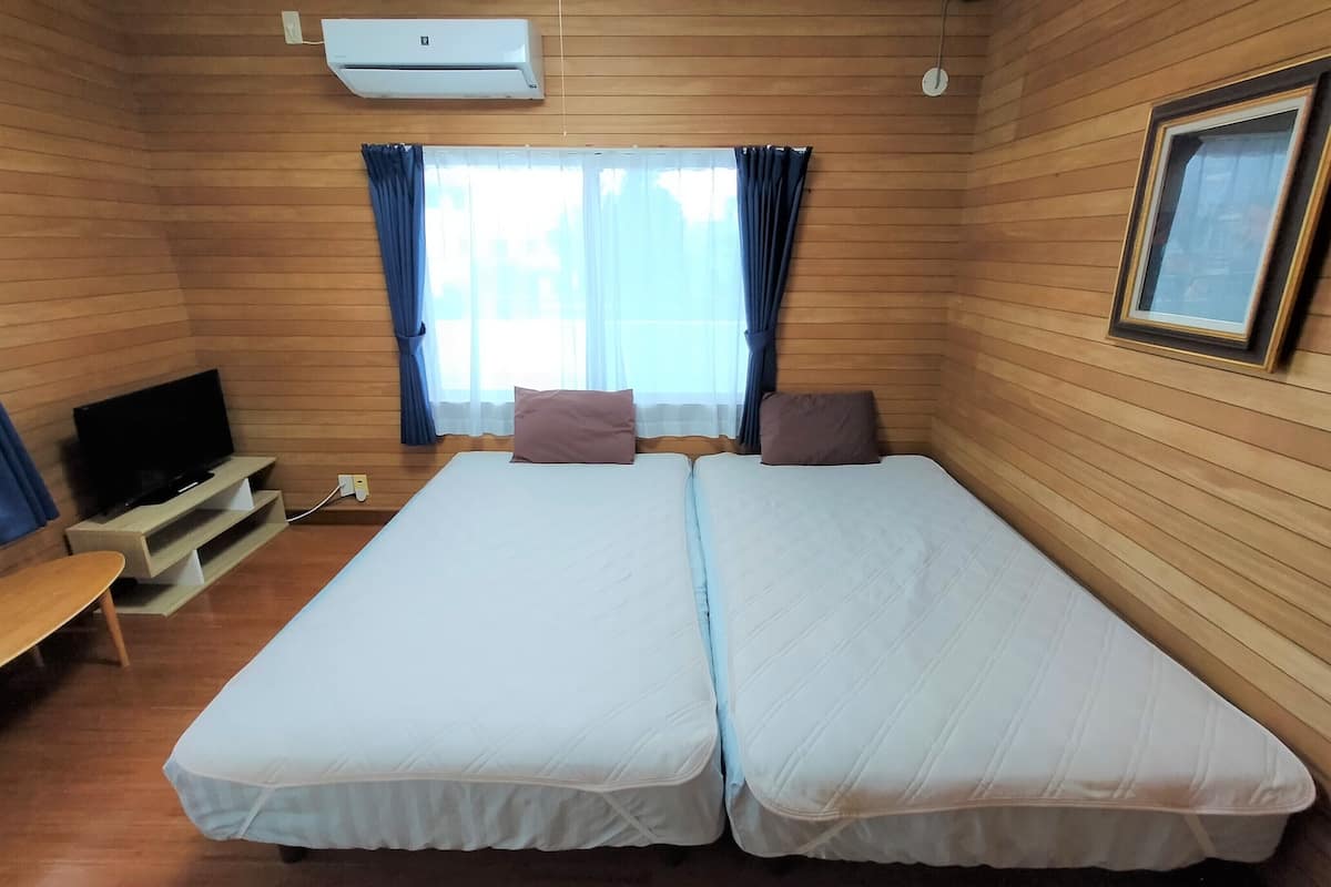 western style room with terrace, shared bathroom | desk, free wifi
