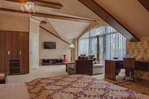 Grand Studio Suite, 1 Bedroom | 1 bedroom, minibar, in-room safe, iron/ironing board - City Line Boutique Hotel (Tashkent)