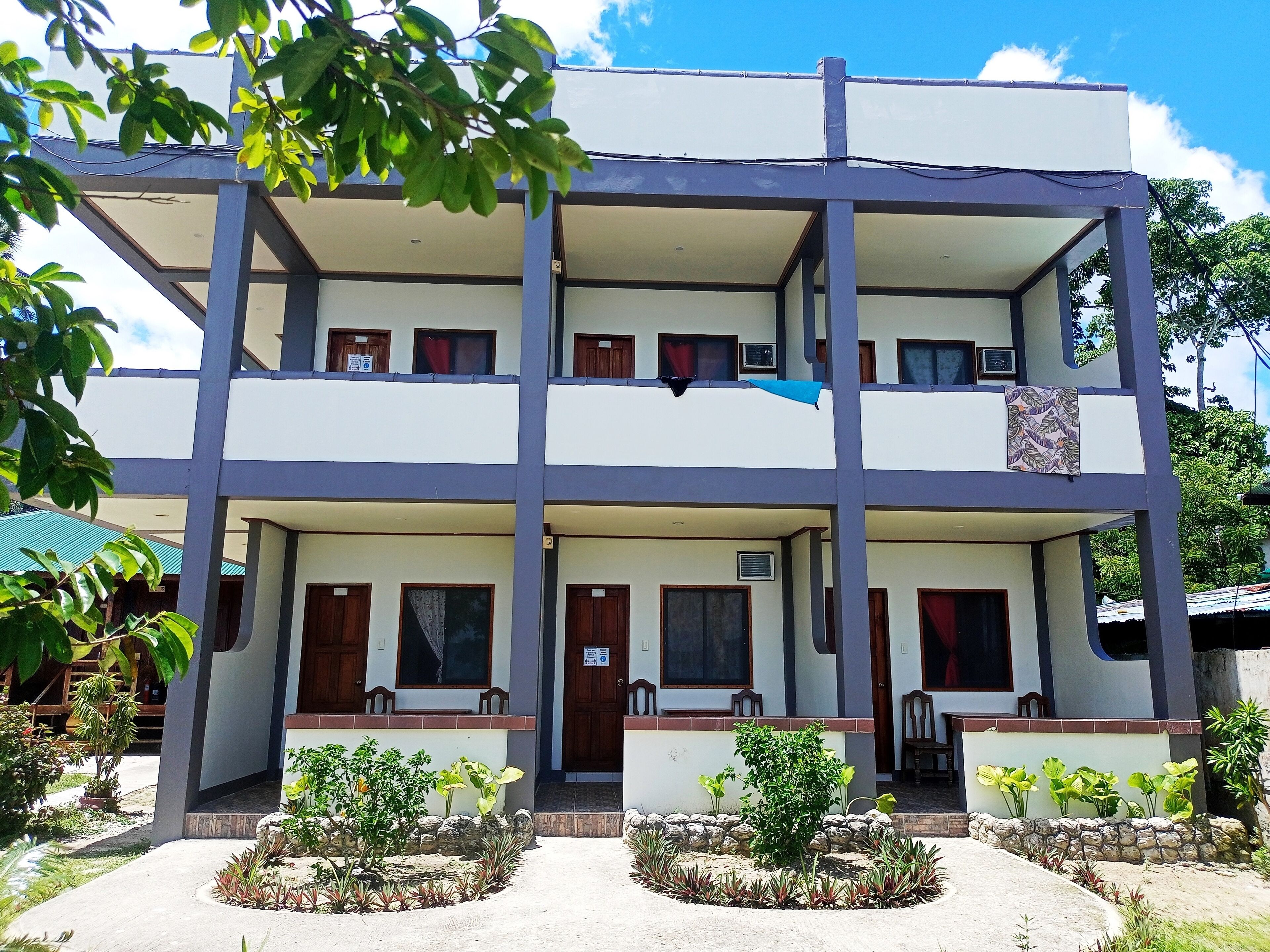 double aircon room with sea view | 1 bedroom, soundproofing, bed sheets