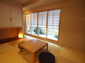 3 bedrooms, down duvets, blackout curtains, iron/ironing board