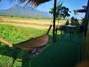 Villa Familiale, 2 grands lits, non-fumeur, vue montagne | Vue de la chambre