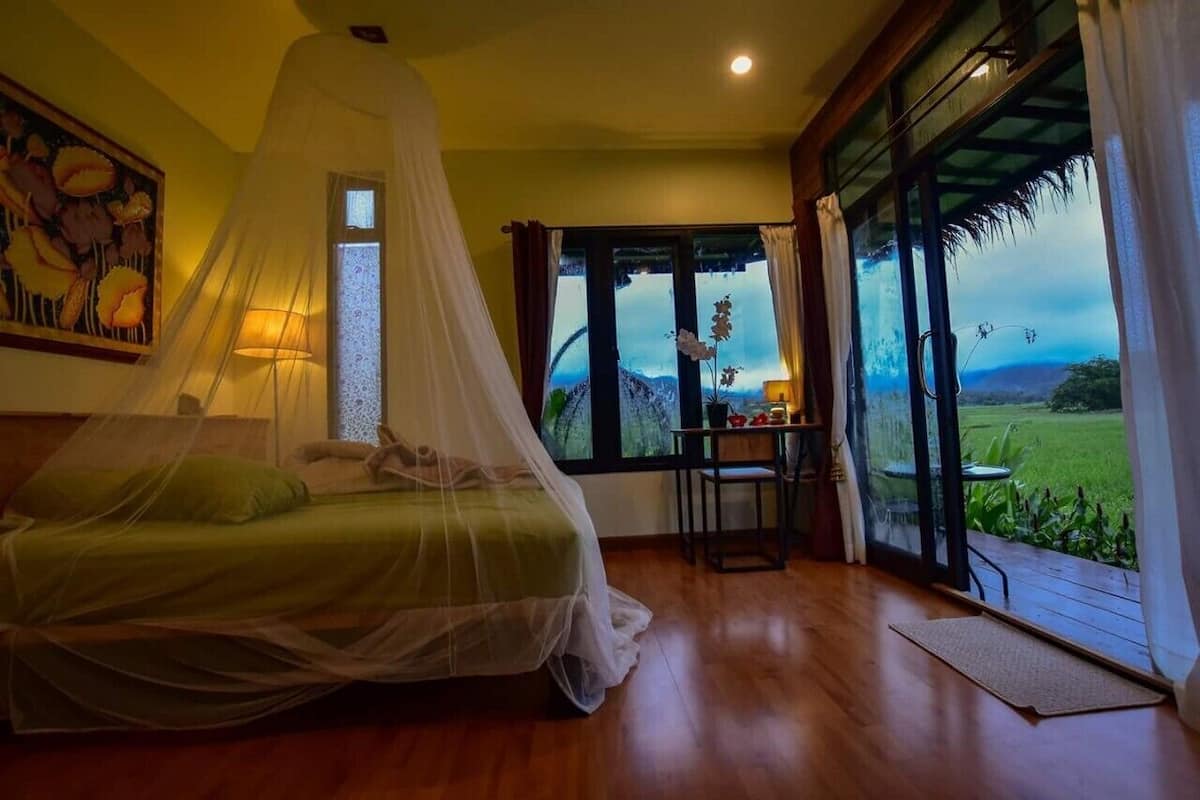 big house | room amenity