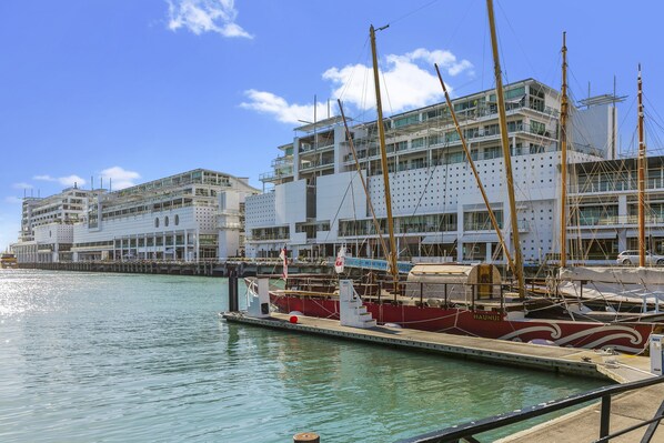 Bagian depan properti