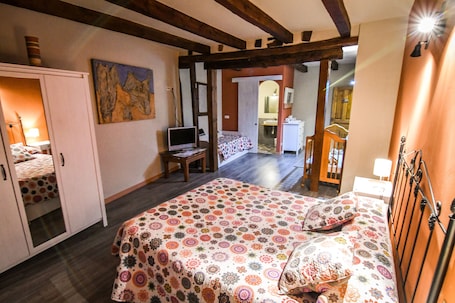 Soundproofing, free WiFi