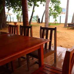 Breakfast (USD 10 per person)