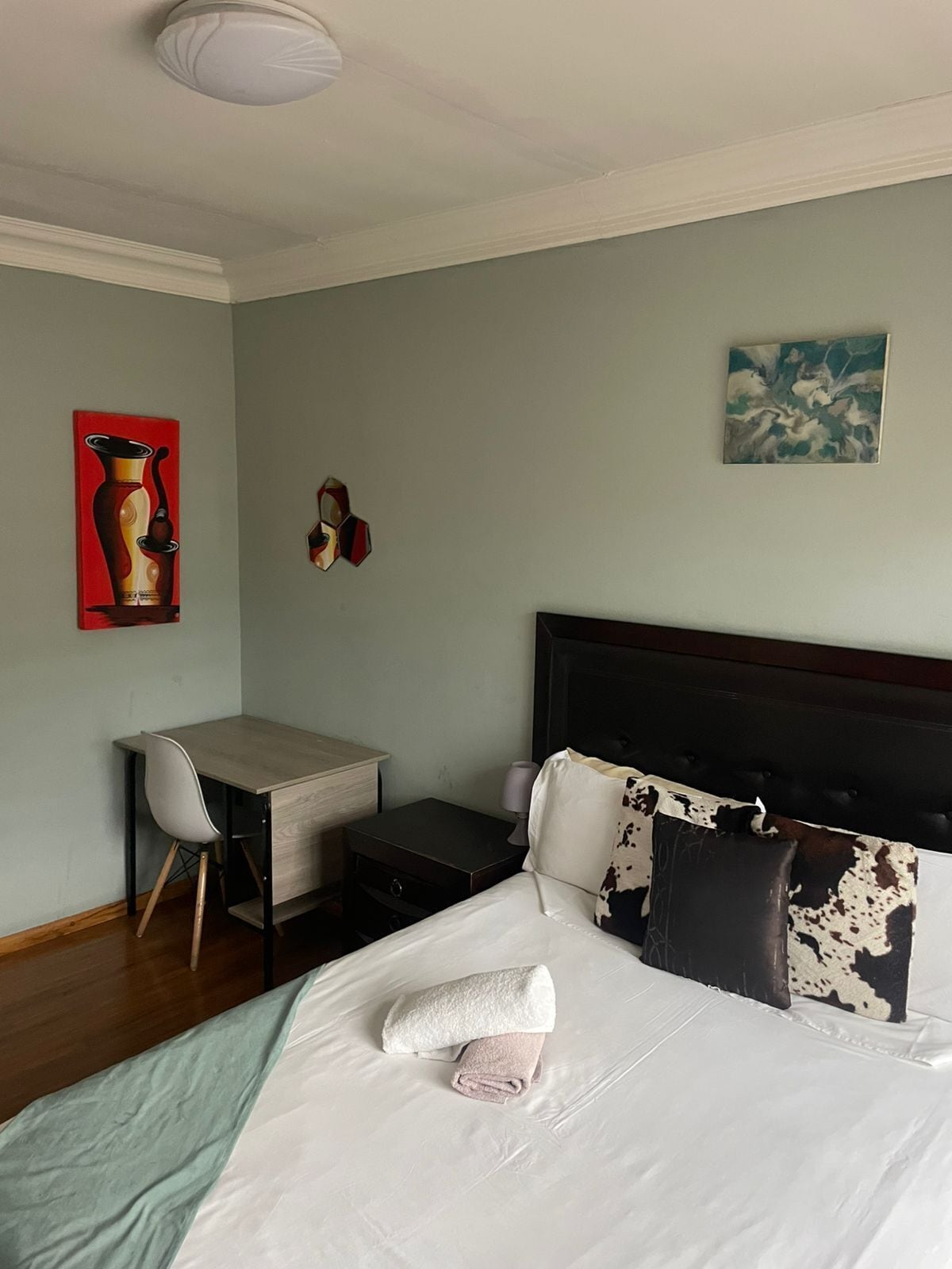 Basic Room | 2 bedrooms, in-room safe, desk, iron/ironing board