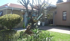 Property grounds - Unathi Guest Lodge (Maluti a Phofung)