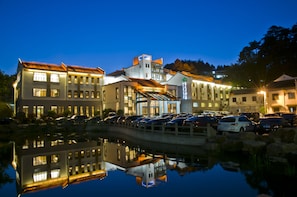 Exterior - Jiuhua Mountain Julong Hotel (Chizhou)