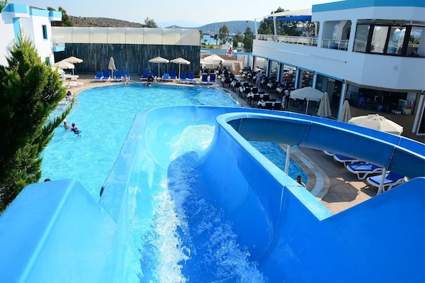 Waterslide - Hira Beach Hotel (Bodrum)