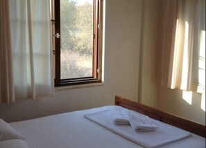 Standard Room | In-room safe, soundproofing, free WiFi, bed sheets - Narnia Hotel (Kas)