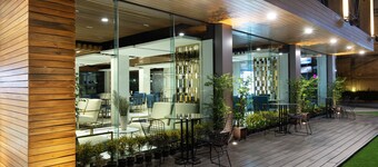 Holatel Hotel Phitsanulok
