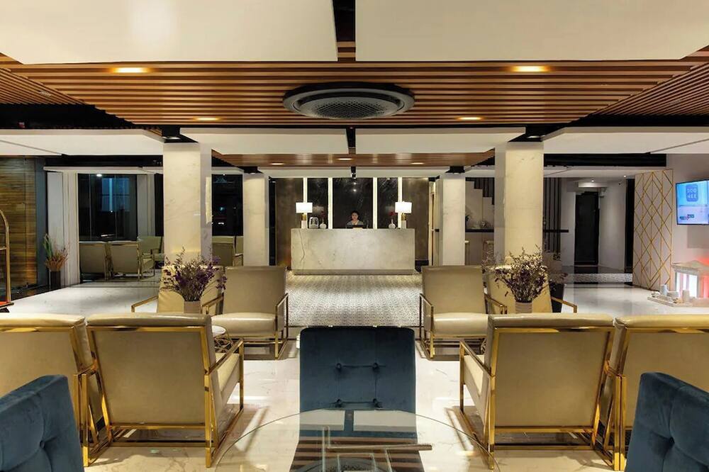 Holatel Hotel Phitsanulok